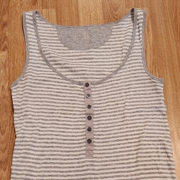 GAP Striped Ribbed Soft Cotton Henley Tank Top Gray M - Picture 2 of 8